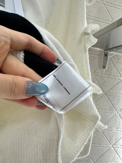 25 Bow decoration cashmere knitted cardigan