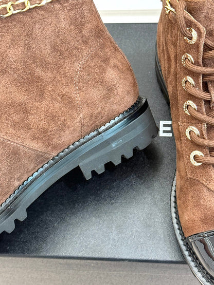 25 New product chain thick heel short boots