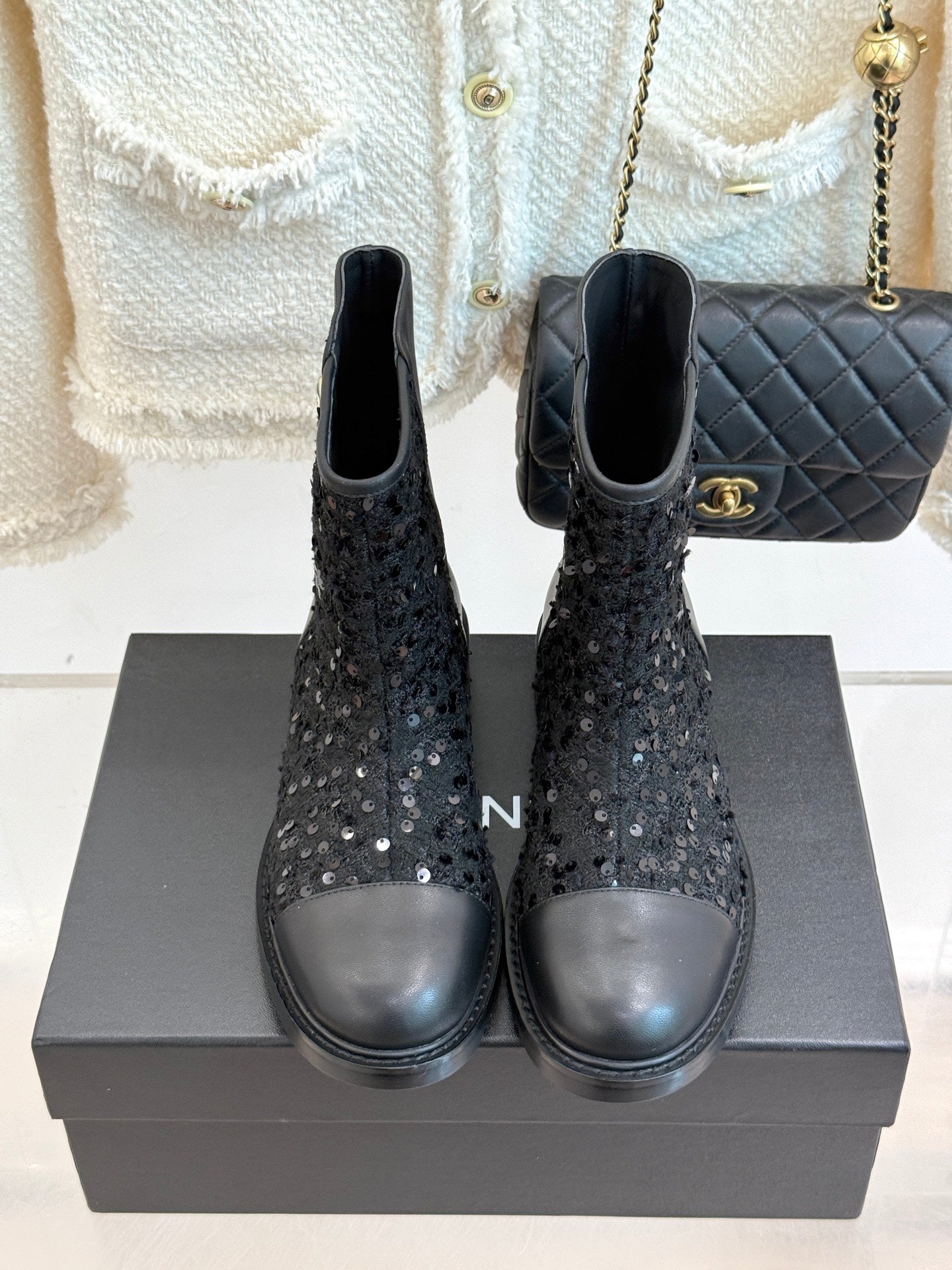 25K Sequined short boots
