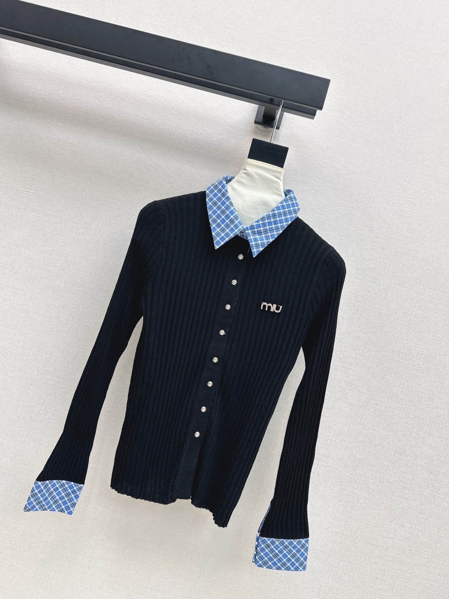 25 New plaid stitching fake two-piece sweater(WHITE/BLACK)