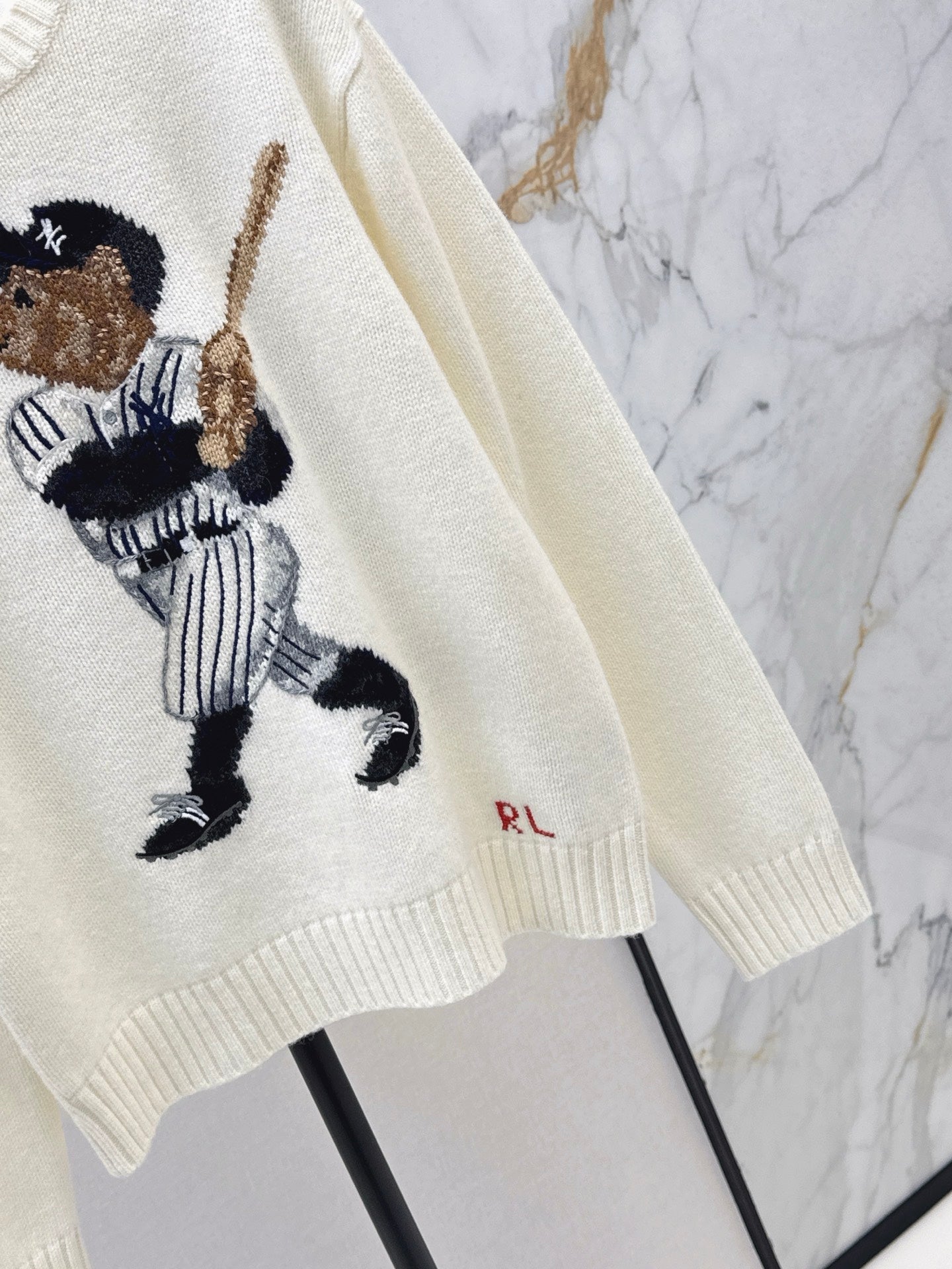 25 New joint baseball bear wool sweater